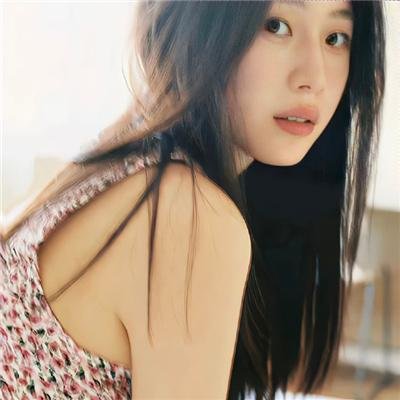 为黛茜小姐开车